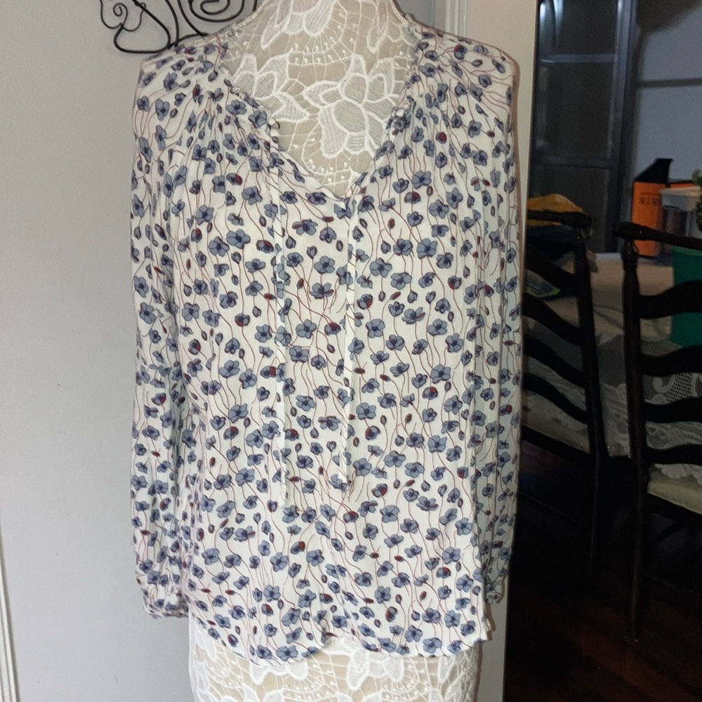 Size Medium a. n. a. Shirt long sleeve